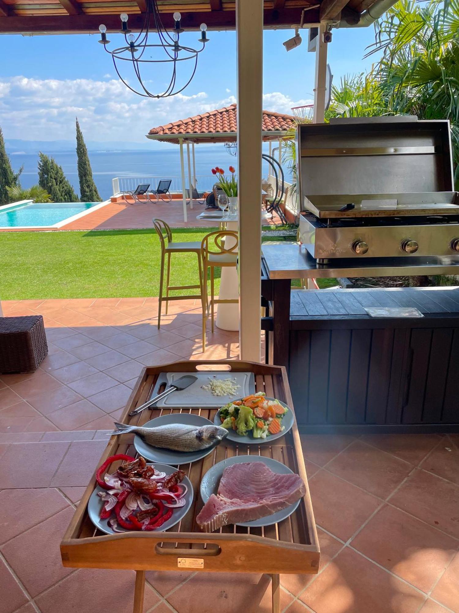 Villa Lovran - 150M To The Beach - Infinity Pool - Incredible Sea View - Fitness Room 외부 사진