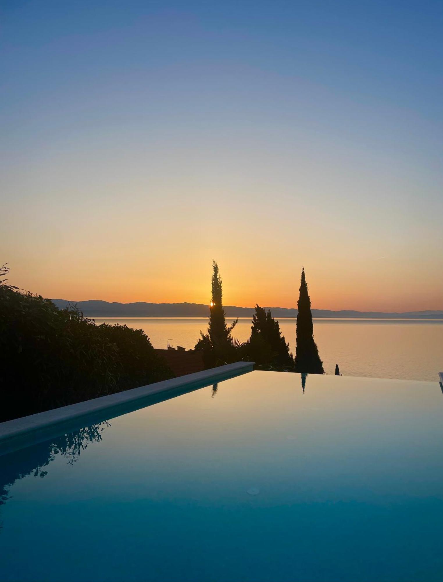 Villa Lovran - 150M To The Beach - Infinity Pool - Incredible Sea View - Fitness Room 외부 사진
